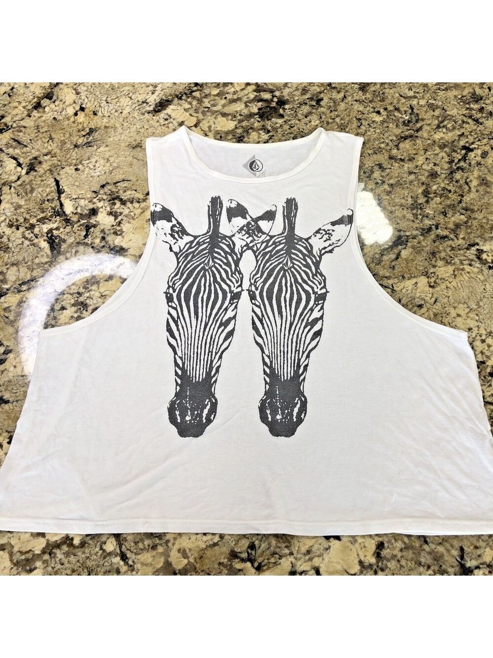 Size Large Volcom Womens Tank Top Sleeveless Shirt Zebra Graphic Print Light MX